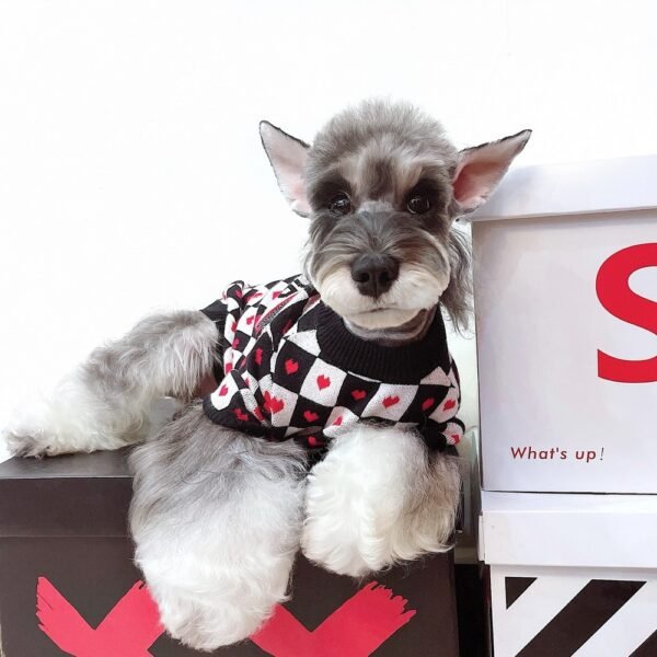 Suéter Xadrez Preto e Branco para Cães – Estilo Casual