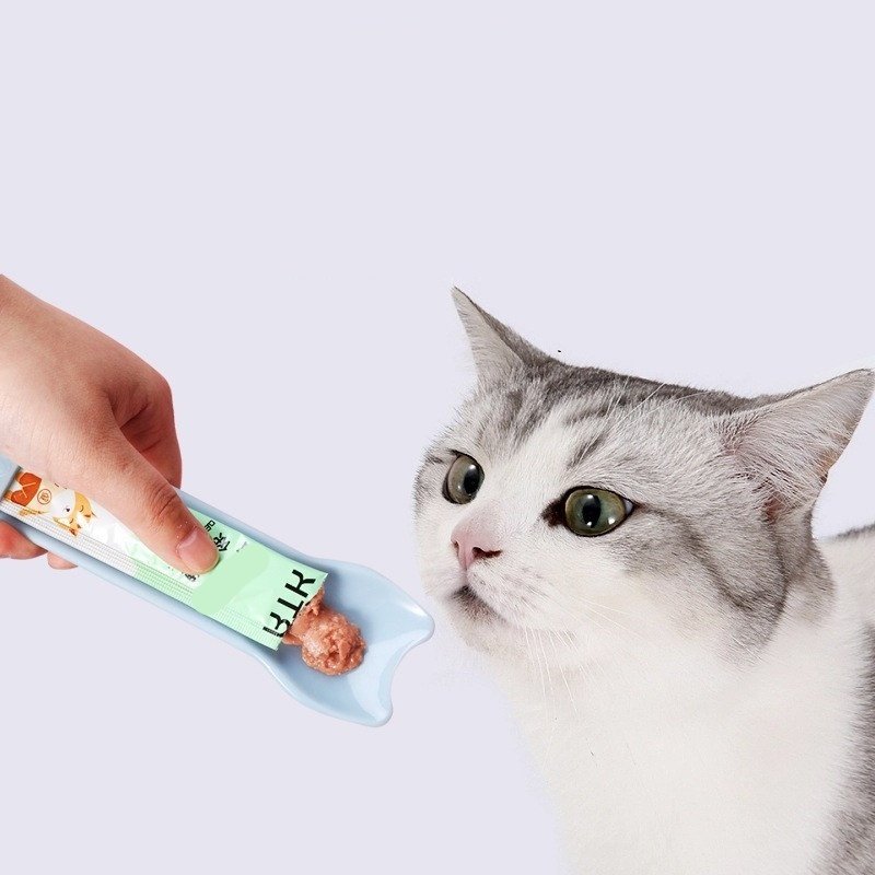 Colher Espremedora de Sachê Higiênica para Gatos – Design Patinha