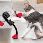 Brinquedo Interativo de Boxe para Gatos em Silicone