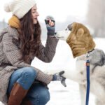 Chapéu Pelúcia com Pompom — Aquecido e Antivento para Gatos e Cães